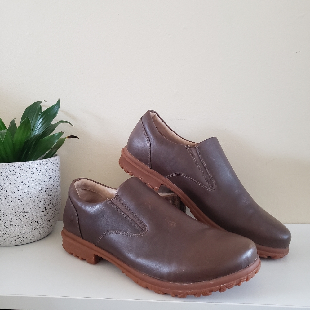 BOGS Women's Leather Waterproof Slip On Shoes - Size 11 US 42EUR